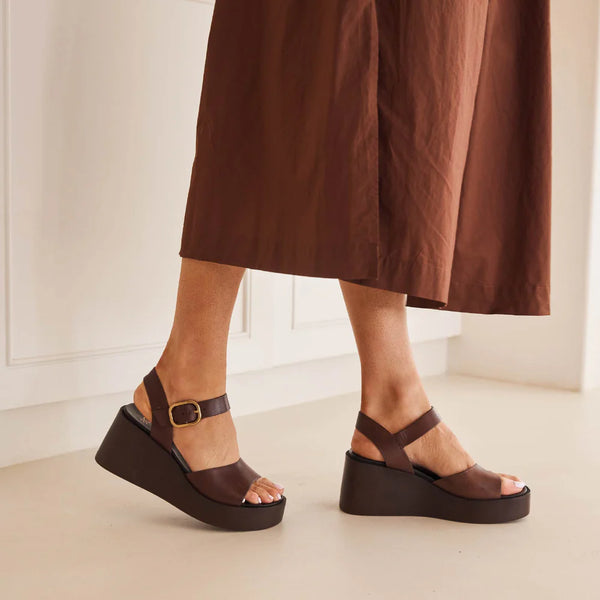EOS Ariya Chestnut Leather Platform Wedge Sandal