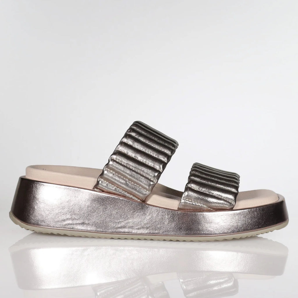 Minx Breeze Platinum Metallic Platform Slide