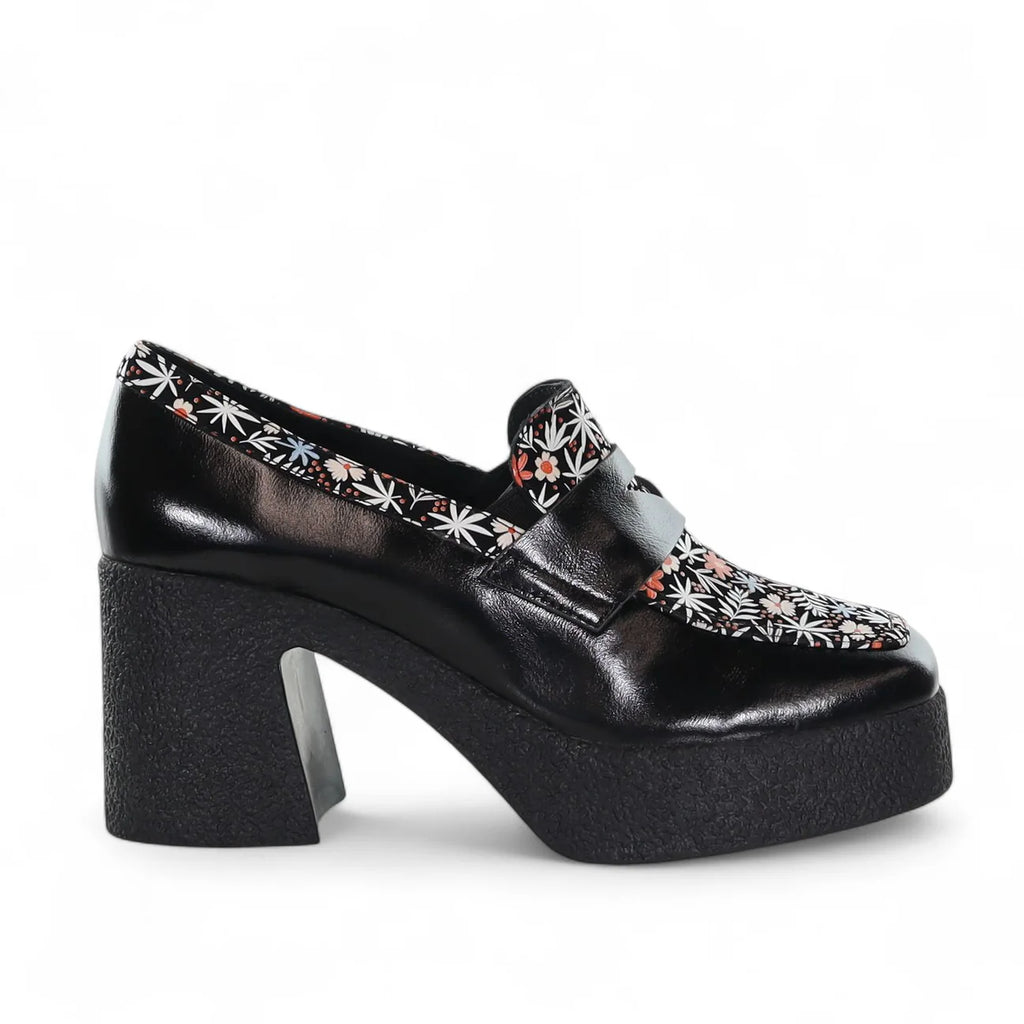 Minx Kendra Black oil Multi Flower Leather Shoe