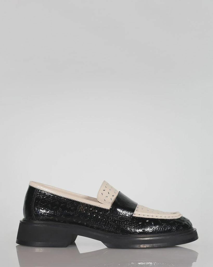 Minx Calypso Black Vanilla Perf Patent Leather Loafer