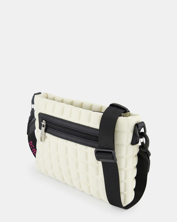 Pepe Moll Alysa Off White Ultra Light Shoulder Bag