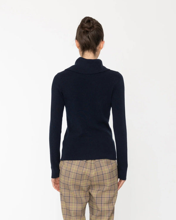 Blacklist Faye Top Navy