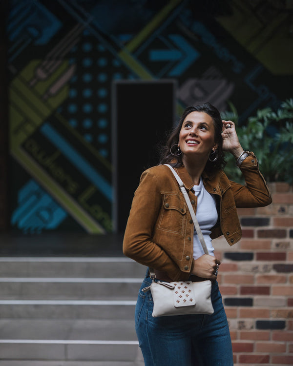 Kompanero Nerine Beige Leather Cross/Clutch/Shoulder Bag