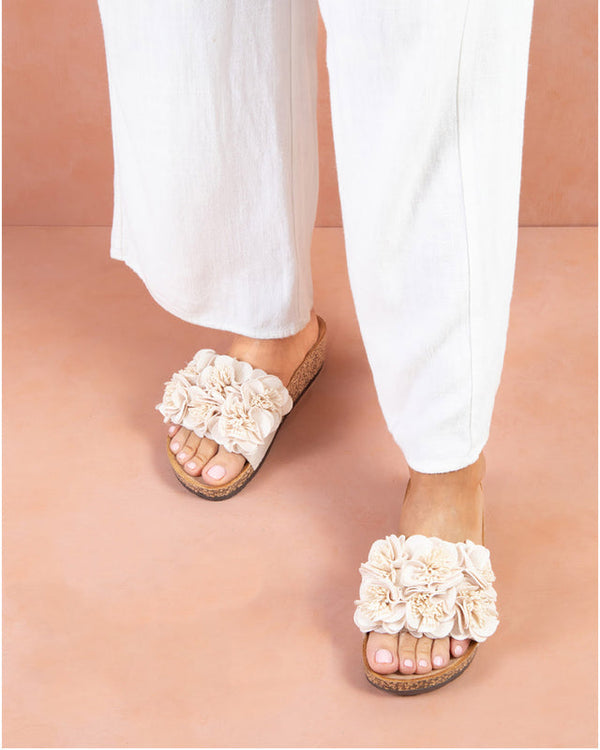 Los Cabos Corsage Natural Slide