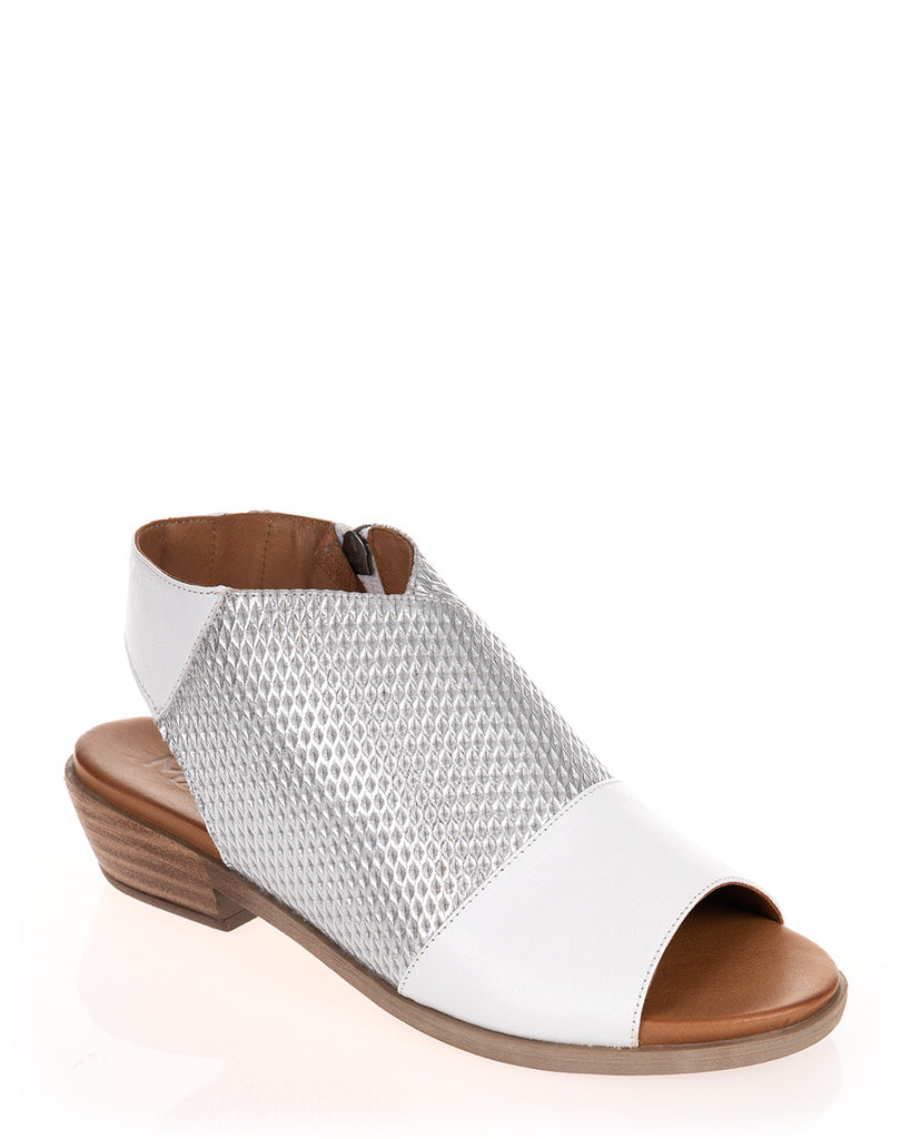 Mago Harper White/Silver/White Leather Sandal