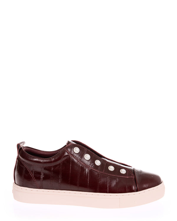 Minx Pearla Choc Cherry Leather Almond Sole Casual