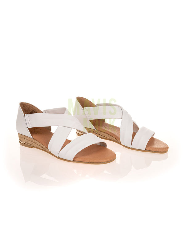 Pinaz 317 White Leather Flat Sandal