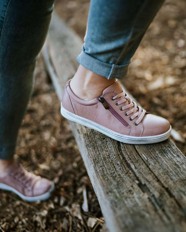 Cabello Unity Misty Rose Leather Sneaker